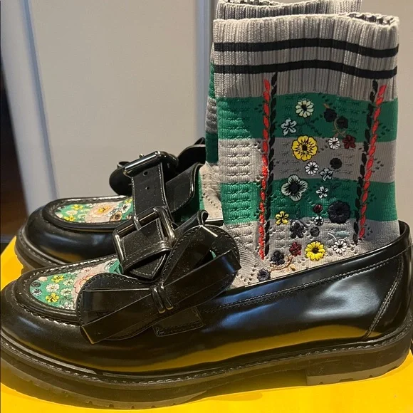 Fendi Black and Green Ankle Boots with Floral Design - Picture 5 of 7